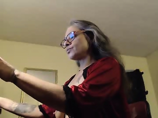 degeneratesaint is 43 year old sexy webcam girl