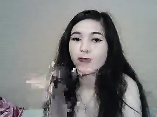 queen_chatur is 21 year old asian webcam girl