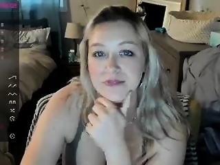 shylamarie1 is 30 year old shy webcam girl