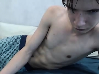 franky_twink is 19 year old gay webcam boy