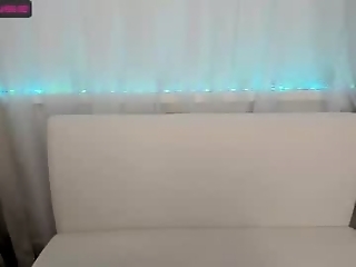 _nika_kik is 18 year old cute webcam girl