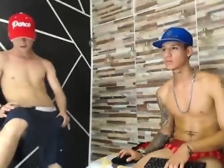 dominic_hanks is 18 year old bisexual latino webcam boy