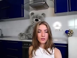 ella__sweety is 19 year old sweet webcam girl