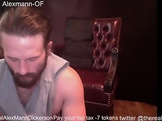 alexmanndickerson is 34 year old webcam couple