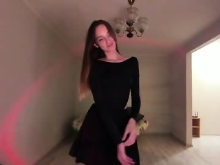 golden_bag is 19 year old shy webcam girl