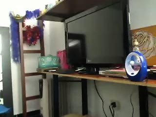 lucysexy4u is 33 year old sexy latino webcam girl