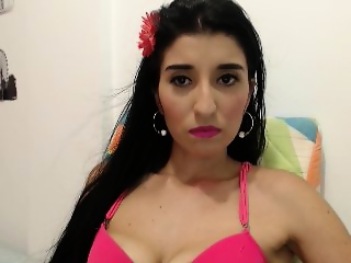 mao022 is 24 year old brunette, latino webcam girl
