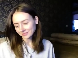 valents_cherry is 18 year old webcam girl