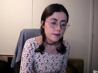 cherrybunny21 is 21 year old webcam girl