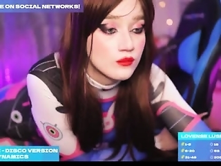 annie_may_may is 19 year old webcam girl