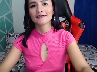 evasummer1 is 19 year old webcam girl