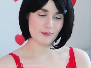 mollysoulful is 20 year old webcam girl