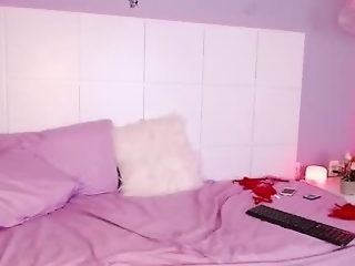 danafinet is 22 year old webcam shemale