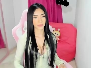 kimmy_sweet_ is 19 year old sweet latino webcam girl