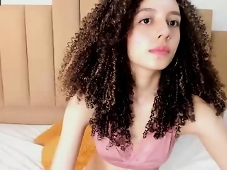 sweetcurly1 is 19 year old pretty webcam girl