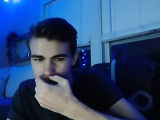 finnabun33 is  year old webcam boy