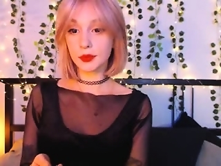 sexxxy_jutsu is  year old webcam girl