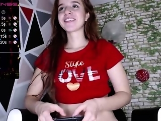 dasne19 is 20 year old webcam girl