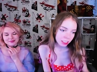 beautyeliise is 24 year old webcam couple