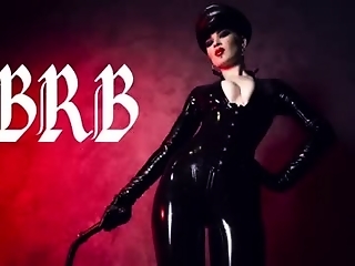 venenaschwarz is 28 year old fetish webcam girl