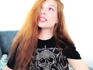 alysanight is 26 year old girl