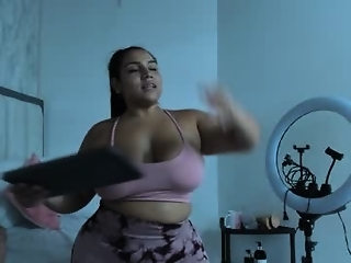 gallilea_marquez is 23 year old latino webcam girl