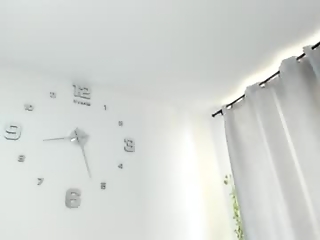 emily18__ is  year old latino webcam girl