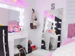 sofiia_pink is 20 year old latino webcam shemale