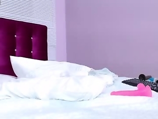 irresistiblemilf is 32 year old naughty bbw latino webcam girl