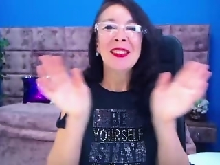 celine_faer1 is 46 year old webcam girl