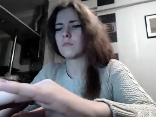 pa1e_pr1ncess is 23 year old girl