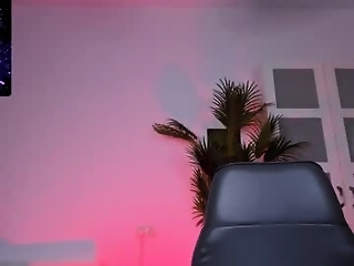 _miss_kira_ is  year old webcam girl