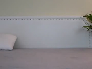 _feli_ is 25 year old webcam girl