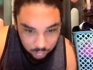 bunnibaby333 is  year old webcam couple