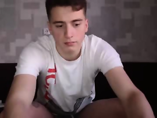 sasha_calvin is 22 year old gay webcam boy