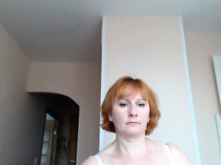 MomKsenia is 45 year old redhead cam girl