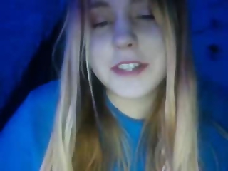 secret18slaveanon is 20 year old fetish webcam girl