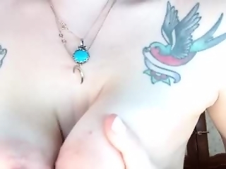 playwithkatty is 29 year old webcam girl