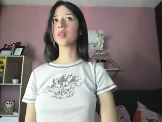 natasna1 is 20 year old asian webcam girl