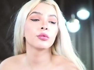 victoriamorrone is 99 year old girl