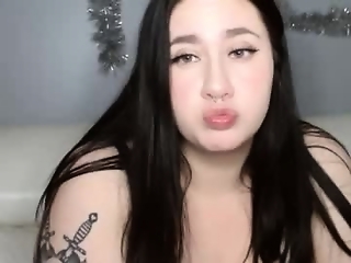 selina_thick is  year old webcam girl