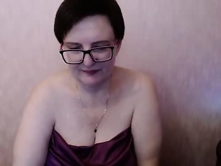 margieevans is 47 year old webcam girl