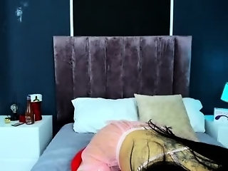 emily_sanderss1 is 23 year old sexy latino webcam girl