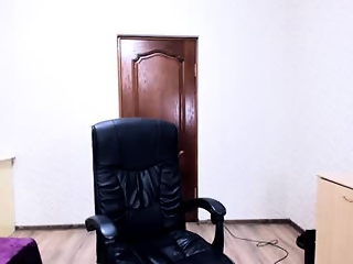 lianayun is 21 year old school asian webcam girl