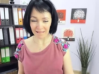 mariagold is 43 year old shy webcam girl